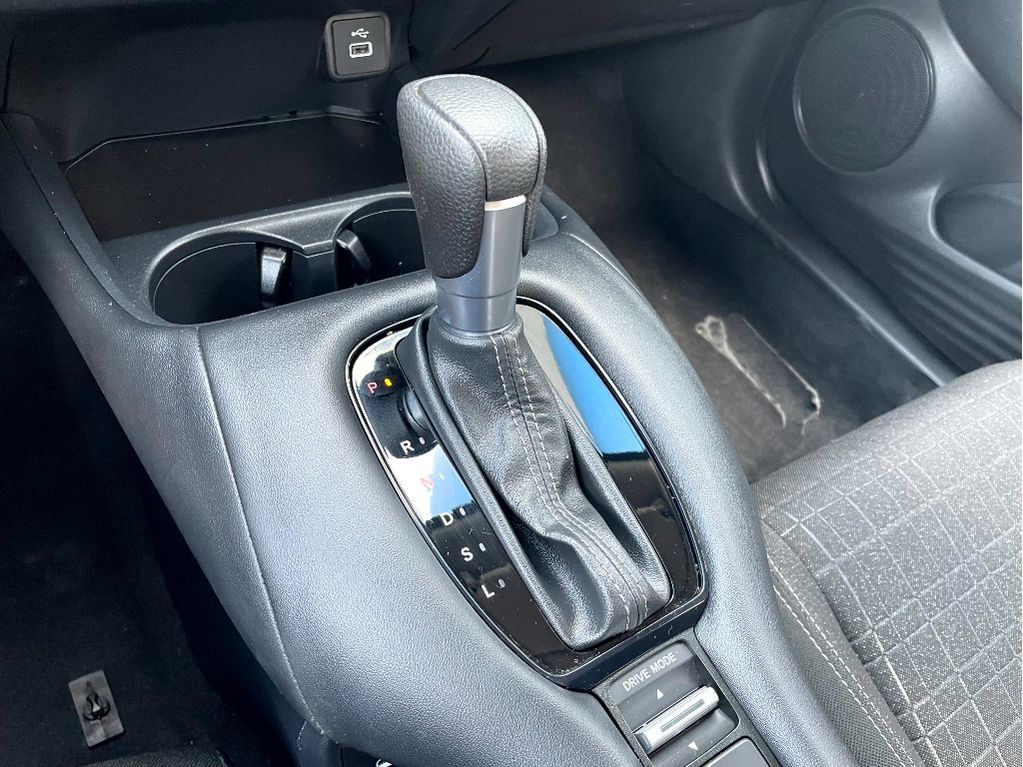 Used 2024 Honda HR-V LX image 19