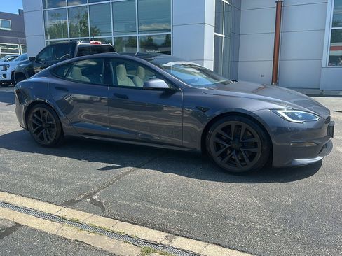 Used 2023 Tesla Model S Standard Range AWD/4WD image 1