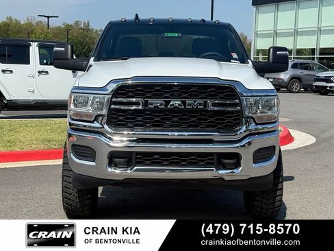 Used 2024 RAM 2500 Tradesman w/ Chrome Appearance Group AWD/4WD image 2