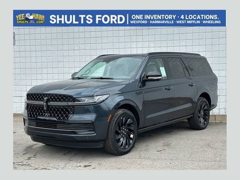 New 2026 Lincoln Navigator L Reserve AWD/4WD image 1