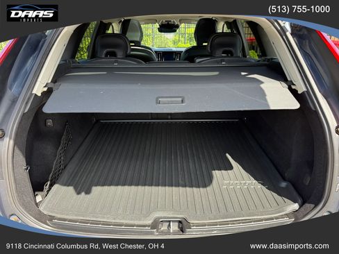 Used 2020 Volvo XC60 T5 Momentum w/ Protection Package Premier AWD/4WD image 24