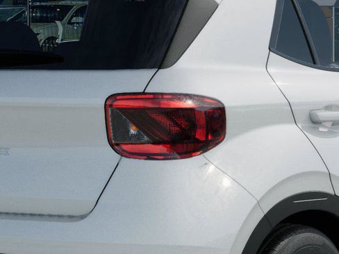 New 2026 Hyundai Venue SE FWD image 10