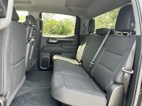 Used 2022 Chevrolet Silverado 1500 LT w/ Protection Package AWD/4WD image 17