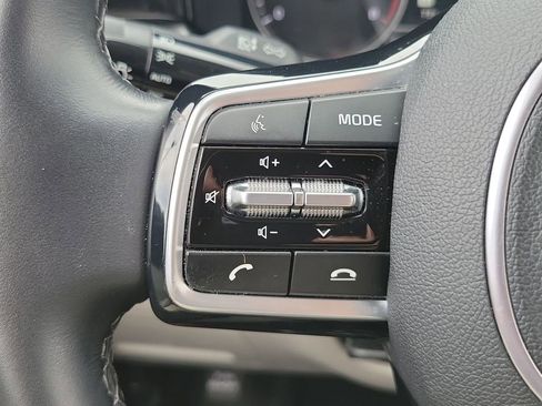 Used 2023 Kia Sorento S w/ Panoramic Sunroof Package image 27