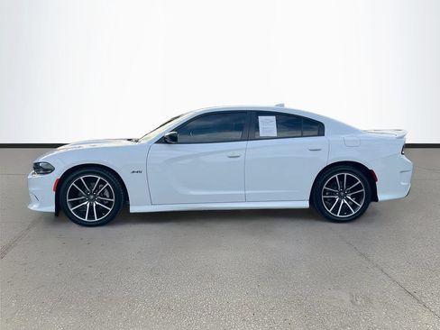 Used 2023 Dodge Charger R/T w/ Plus Group RWD image 4