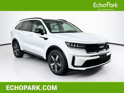 Used 2023 Kia Sorento S w/ Panoramic Sunroof Package