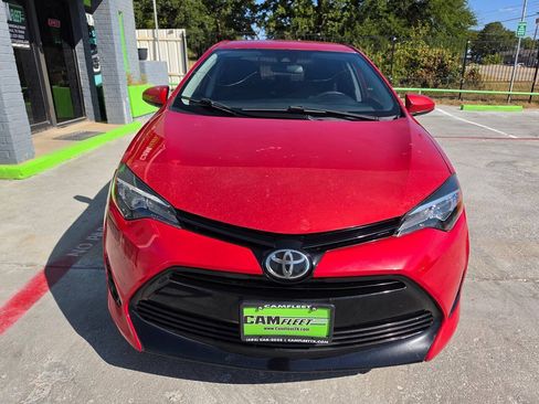 Used 2017 Toyota Corolla LE FWD image 7