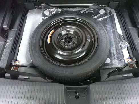 Used 2023 Nissan Rogue SV image 26