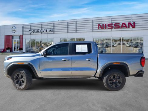 Used 2025 GMC Canyon Elevation w/ Convenience Package image 9