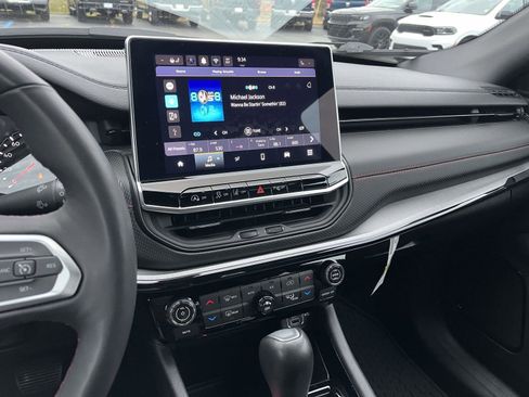 Certified 2024 Jeep Compass Trailhawk w/ Trailhawk Convenience Group image 25