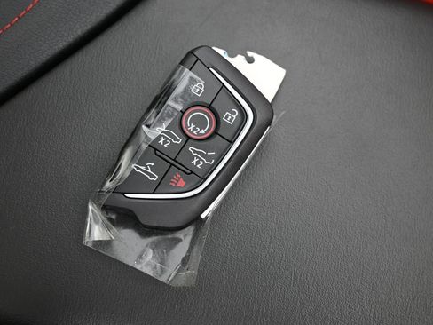 Used 2023 Chevrolet Corvette Stingray Convertible w/ 1LT image 22