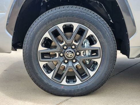 New 2026 Toyota Tundra Limited AWD/4WD image 9