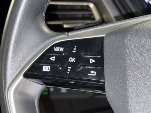 Used 2023 Audi Q4 e-tron Prestige w/ 20" Wheel Package image 33