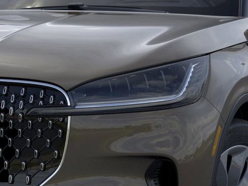 New 2025 Lincoln Aviator AWD w/ Equipment Group 101A image 18