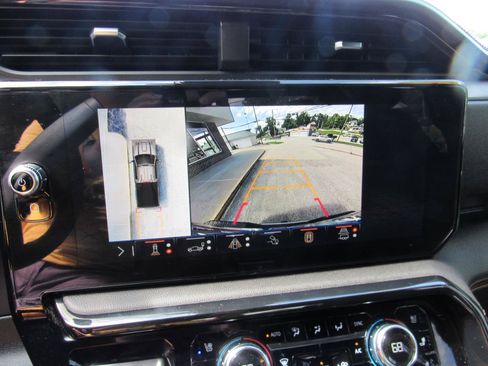 Used 2025 GMC Sierra 2500 AT4 AWD/4WD image 37