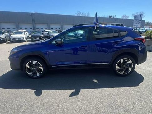 Used 2025 Subaru Crosstrek 2.5i Limited AWD/4WD image 4