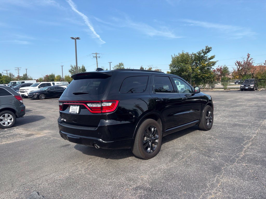 Used 2023 Dodge Durango GT AWD/4WD image 3