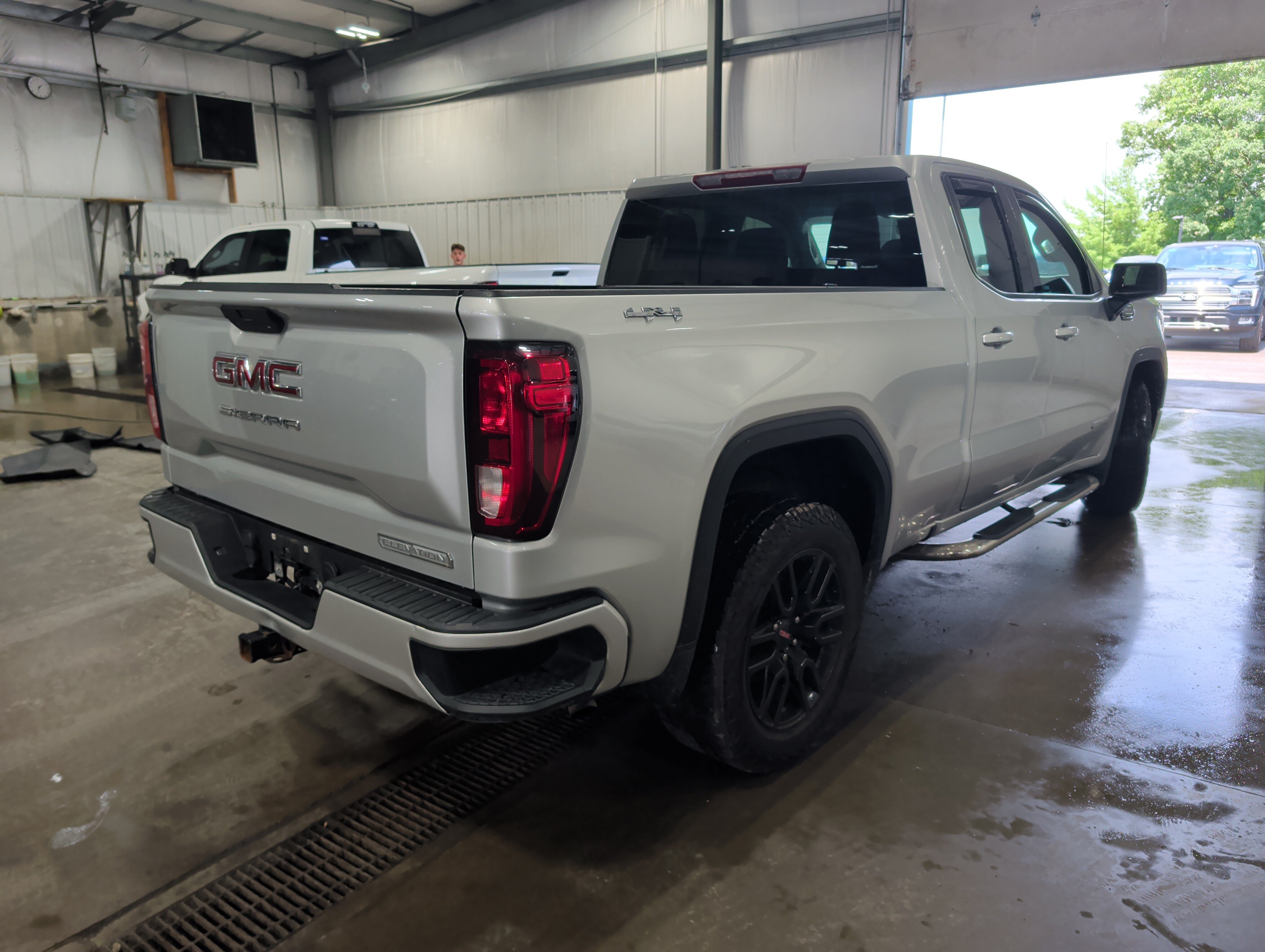 Used 2019 GMC Sierra 1500 Elevation w/ Elevation Value Package AWD/4WD image 3