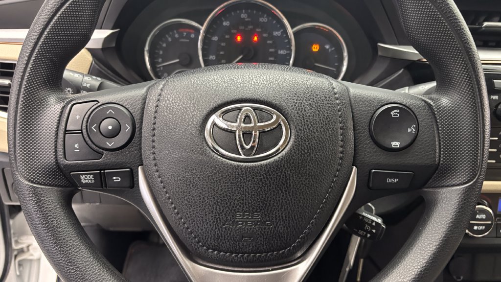 Used 2014 Toyota Corolla LE FWD image 18