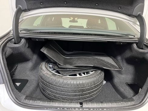 Used 2019 BMW 530i xDrive w/ Premium Package image 21