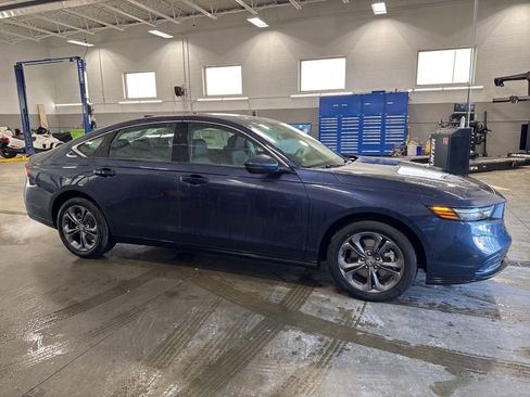 New 2025 Honda Accord EX-L image 4