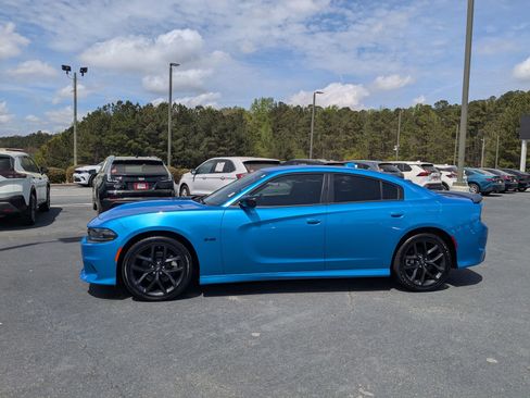 Used 2023 Dodge Charger R/T w/ Blacktop Package image 8