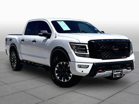 Used 2021 Nissan Titan PRO-4X w/ Pro-4x Convenience Package AWD/4WD image 3