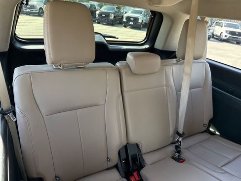 Certified 2024 Ford Expedition Max XLT image 29