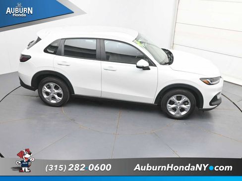 Used 2024 Honda HR-V LX image 34