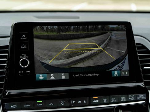 Used 2025 Honda Odyssey EX-L image 31