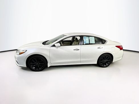 Used 2017 Nissan Altima 2.5 SV FWD image 8