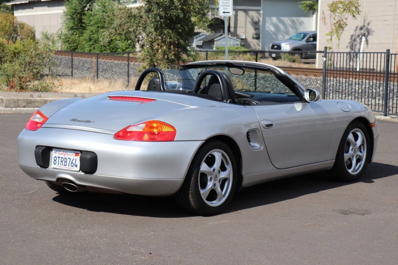 Used 2002 Porsche Boxster RWD image 9