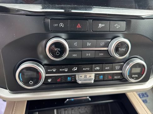 Used 2024 Ford Expedition Max XLT AWD/4WD image 20