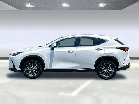 Used 2025 Lexus NX 250 FWD w/ Accessory Package (2T) image 2