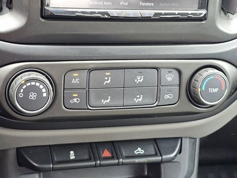 Used 2017 Chevrolet Colorado W/T RWD image 11