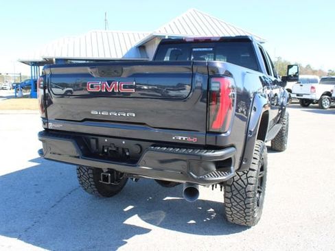 Used 2024 GMC Sierra 2500 AT4 w/ AT4 Premium Plus Package image 12