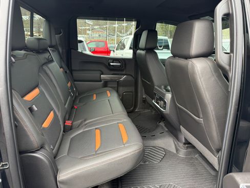 Used 2020 GMC Sierra 1500 AT4 w/ AT4 Premium Package AWD/4WD image 22