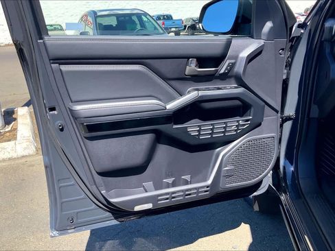 New 2026 Toyota 4Runner Limited AWD/4WD image 10