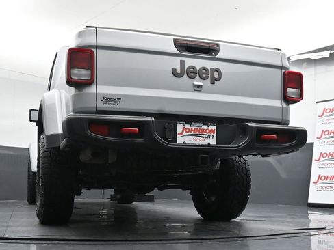 Used 2023 Jeep Gladiator Rubicon w/ Cold Weather Group image 36