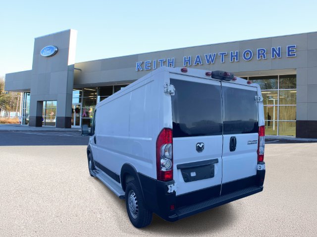 Used 2025 RAM ProMaster 2500 w/ U-Haul Equipment Group FWD image 4
