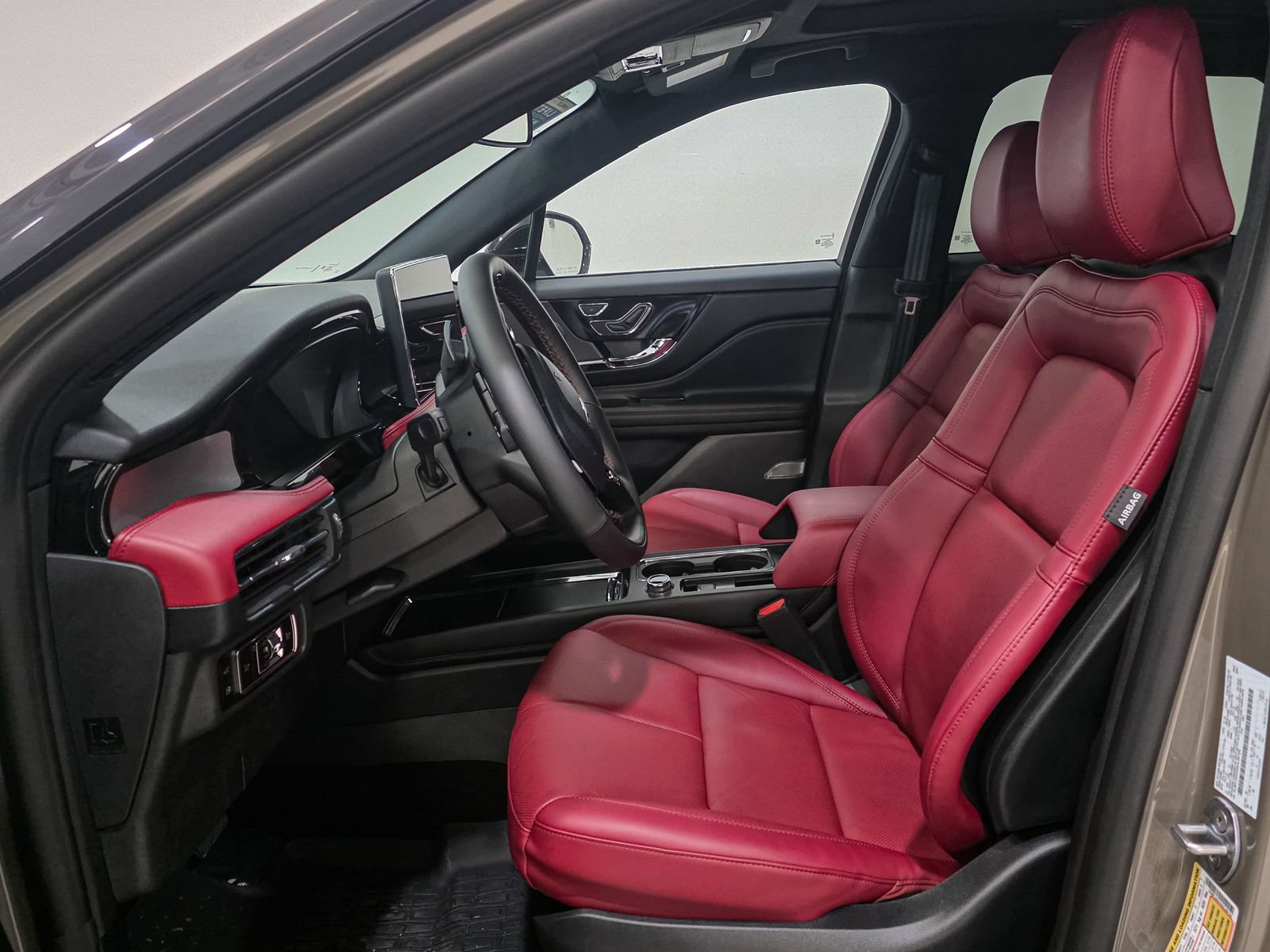 New 2025 Lincoln Corsair Grand Touring AWD/4WD image 22