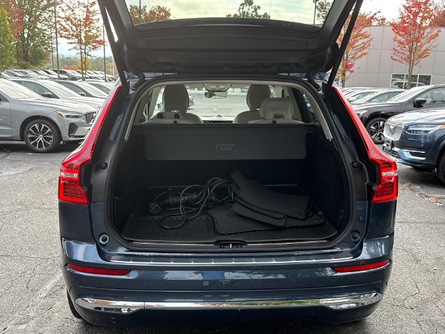 Used 2023 Volvo XC60 T8 Ultimate w/ Climate Package AWD/4WD image 25