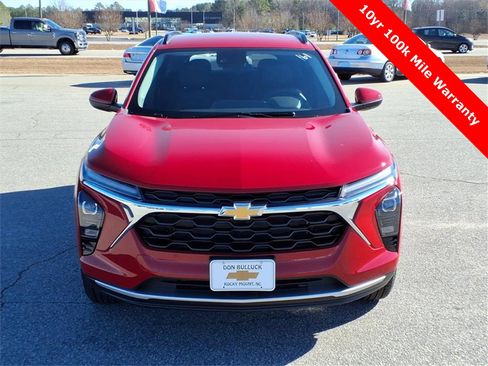 New 2026 Chevrolet Trax LT w/ Driver Confidence Package image 8