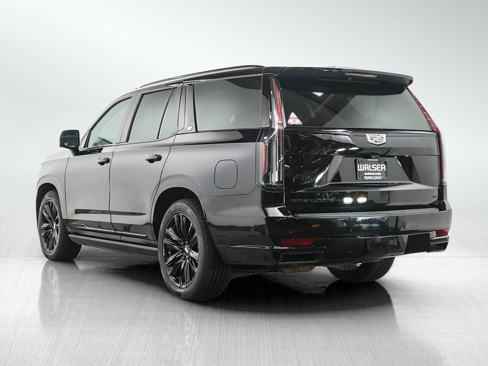 Used 2021 Cadillac Escalade Sport Platinum AWD/4WD image 4