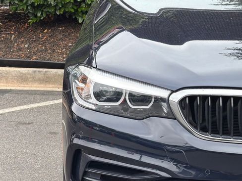 Used 2019 BMW 530e w/ Convenience Package RWD image 4