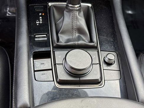 Used 2025 MAZDA MAZDA3 s image 17