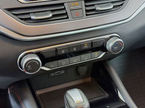 Used 2023 Nissan Altima 2.5 SR image 28