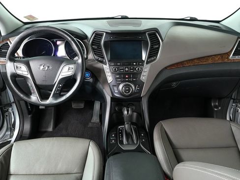 Used 2017 Hyundai Santa Fe Limited image 20