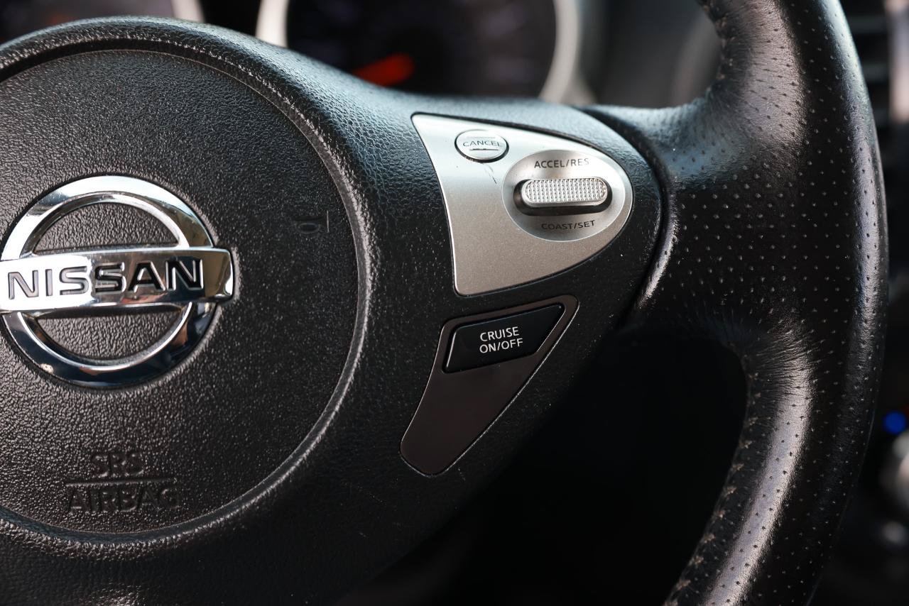 Used 2012 Nissan Juke SL FWD image 28