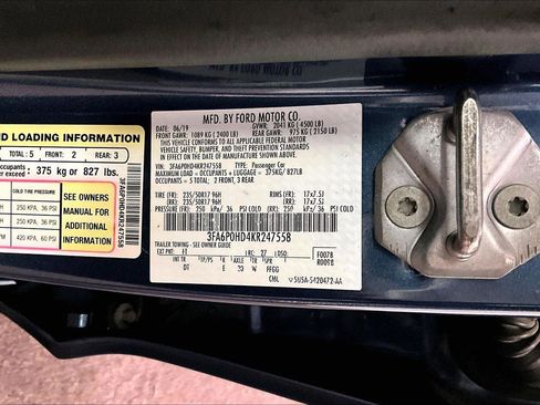 Used 2019 Ford Fusion SE image 33